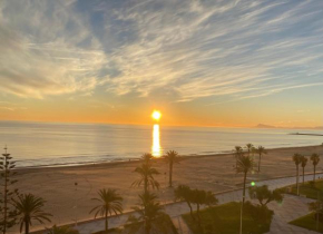 FRENTE AL MAR